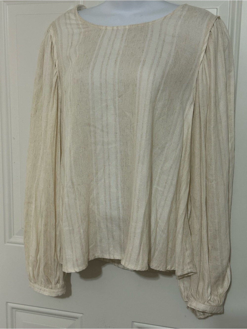 Love Riche Cream Textured Long-Sleeve Blouse